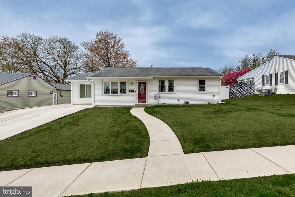 38 Summit Avenue, Bellmawr, NJ 08031 Main Photo