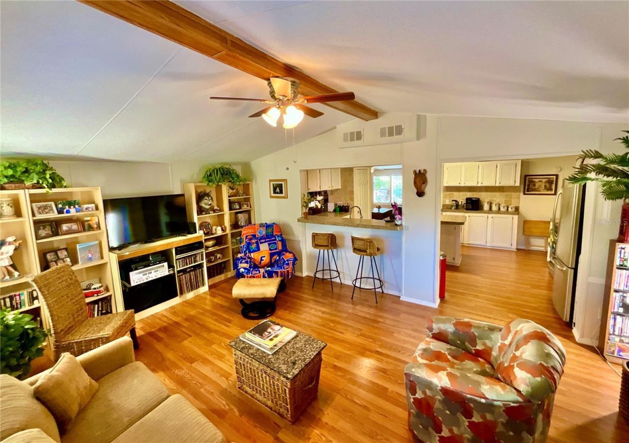 129 Crystal Lake Drive, Melrose, FL 32666 Photo