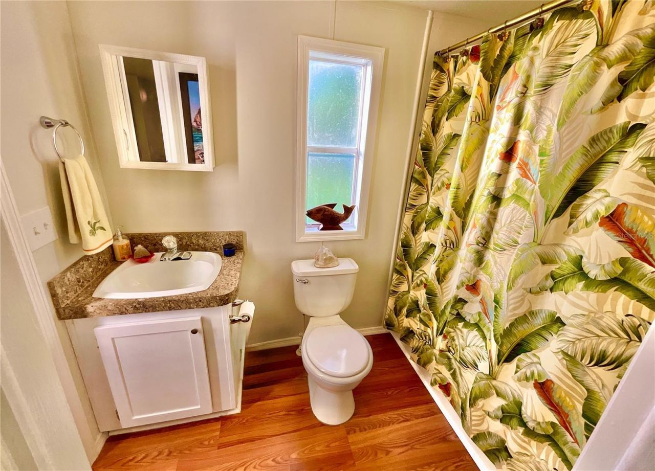 129 Crystal Lake Drive, Melrose, FL 32666 Photo