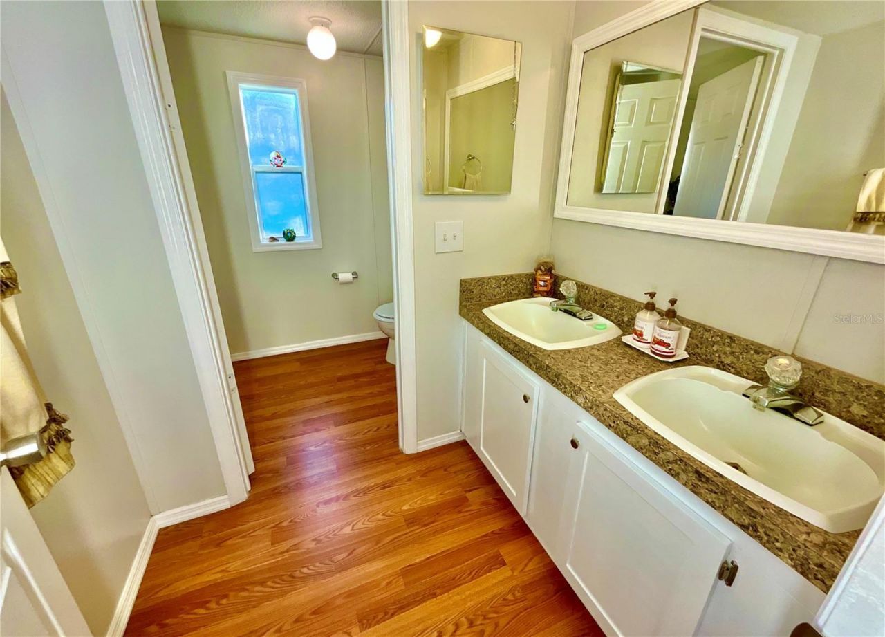 129 Crystal Lake Drive, Melrose, FL 32666 Photo