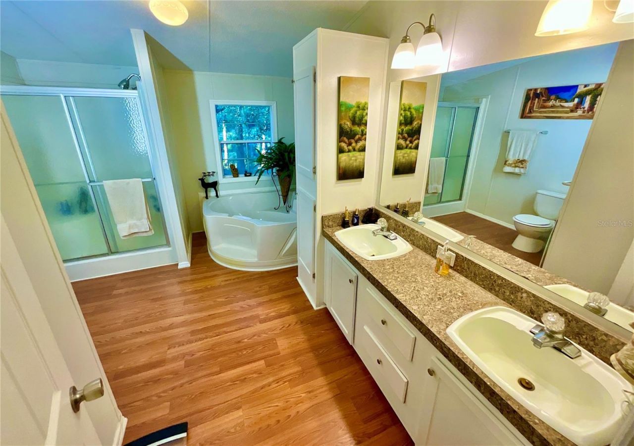 129 Crystal Lake Drive, Melrose, FL 32666 Photo