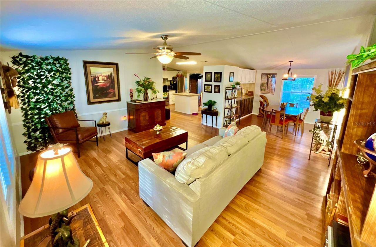 129 Crystal Lake Drive, Melrose, FL 32666 Photo