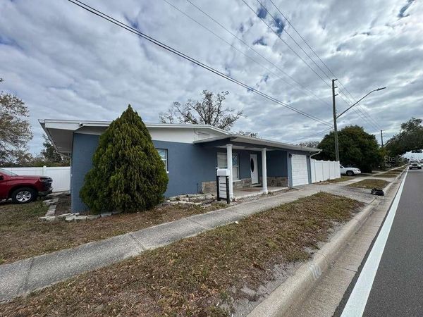 2593 38TH AVENUE N, Unit B, ST PETERSBURG, FL 33713