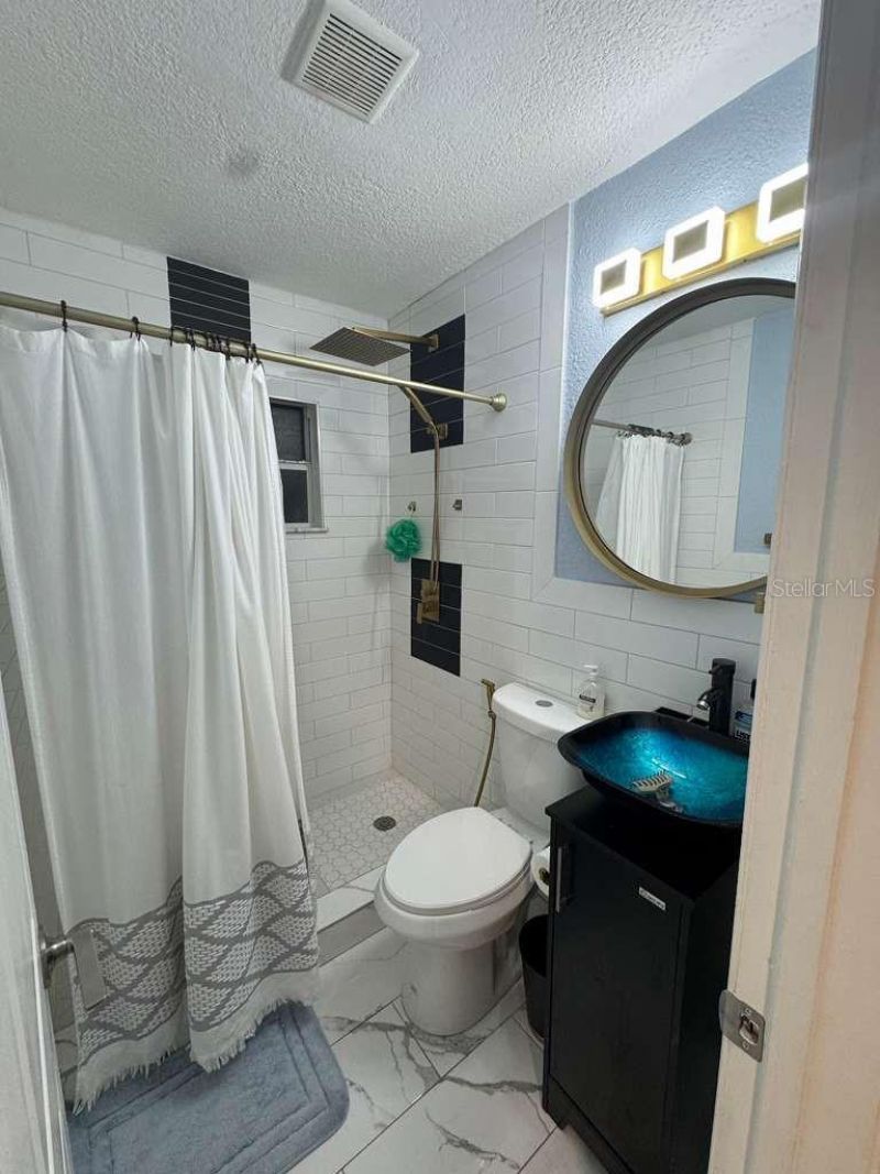 2593 38th Avenue N, Unit B, Saint Petersburg, FL 33713 Photo