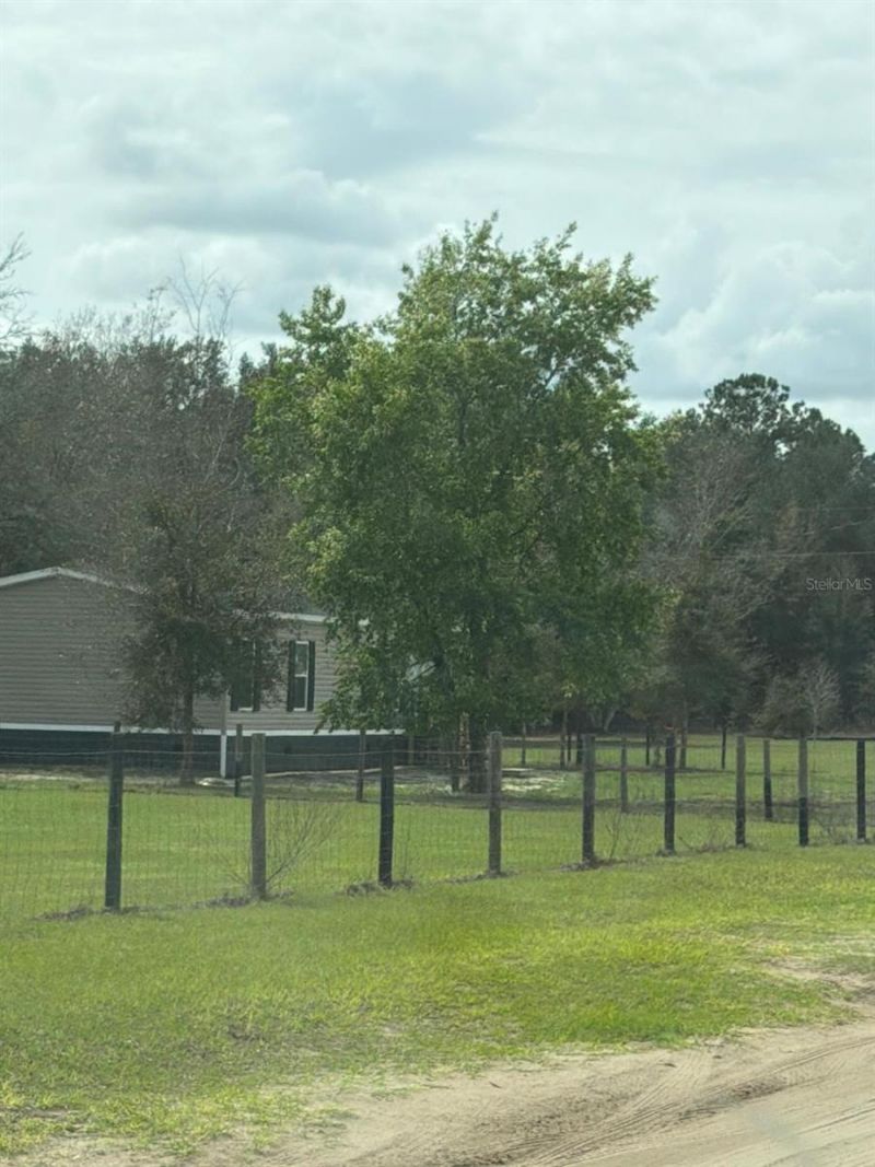 8330 NE 113th Lane , Bronson, FL 32621 Photo