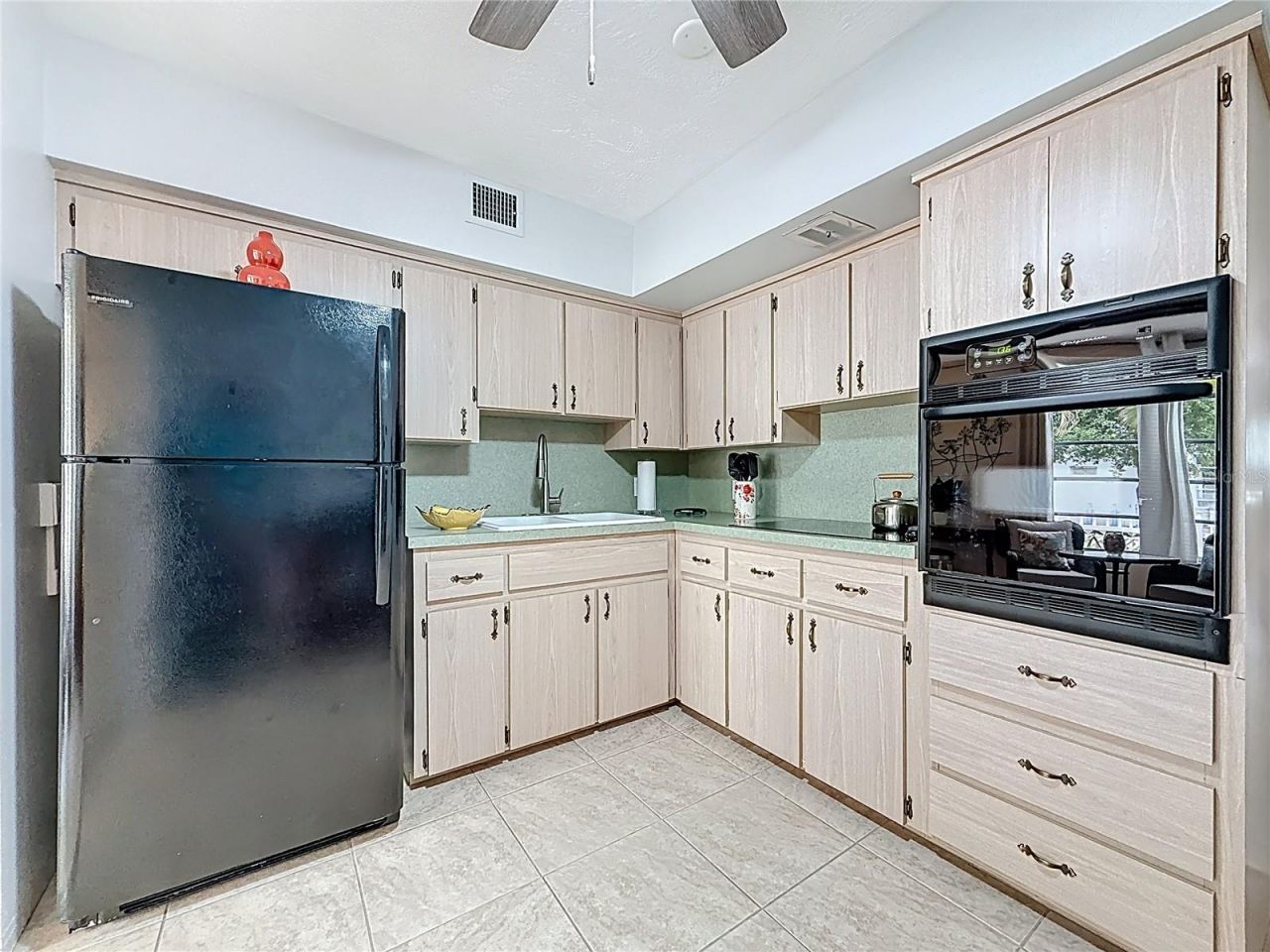 5861 42nd Terrace N, Unit 1610, Kenneth City, FL 33709 Photo