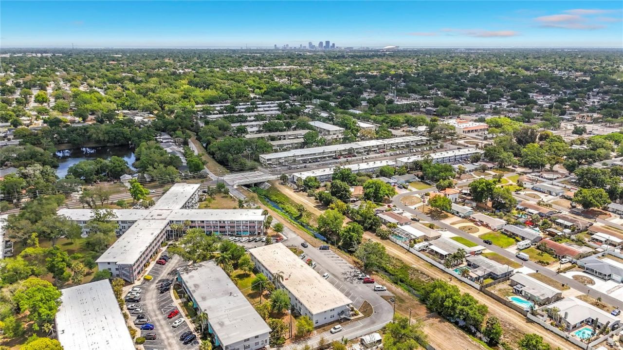 5861 42nd Terrace N, Unit 1610, Kenneth City, FL 33709 Photo