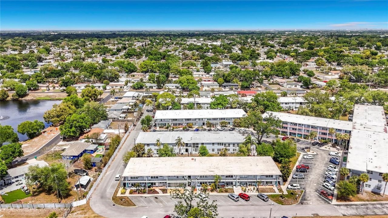 5861 42nd Terrace N, Unit 1610, Kenneth City, FL 33709 Photo