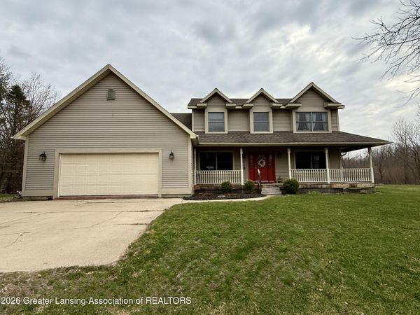 4416 N Smith Road, Dimondale, MI 48821