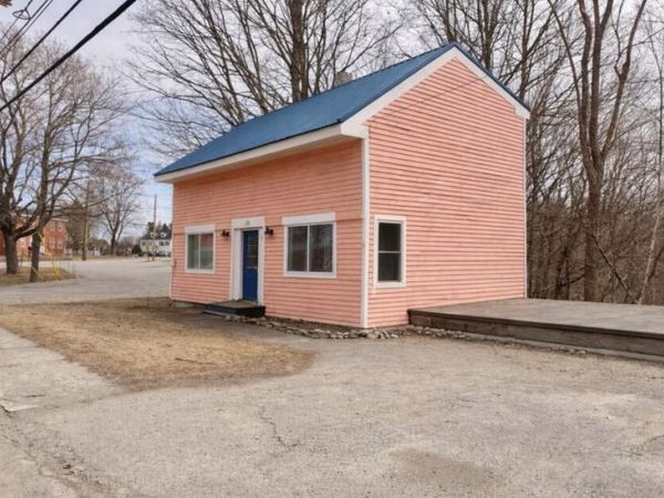 173 Main Street, Unity, ME 04988