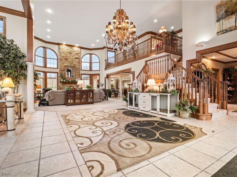 1311 Chantilly Circle NE, Canton, OH 44721 Photo 8