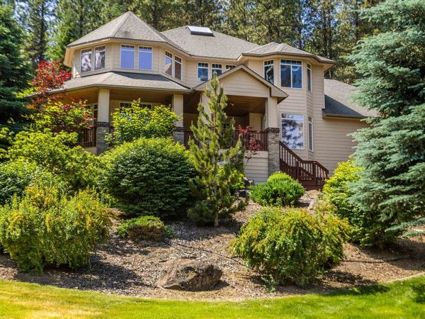 12910 S Fairway Ridge Ln, Spokane, WA 99224