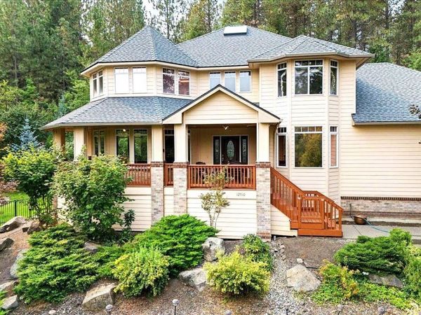 12910 S Fairway Ridge Ln, Spokane, WA 99224