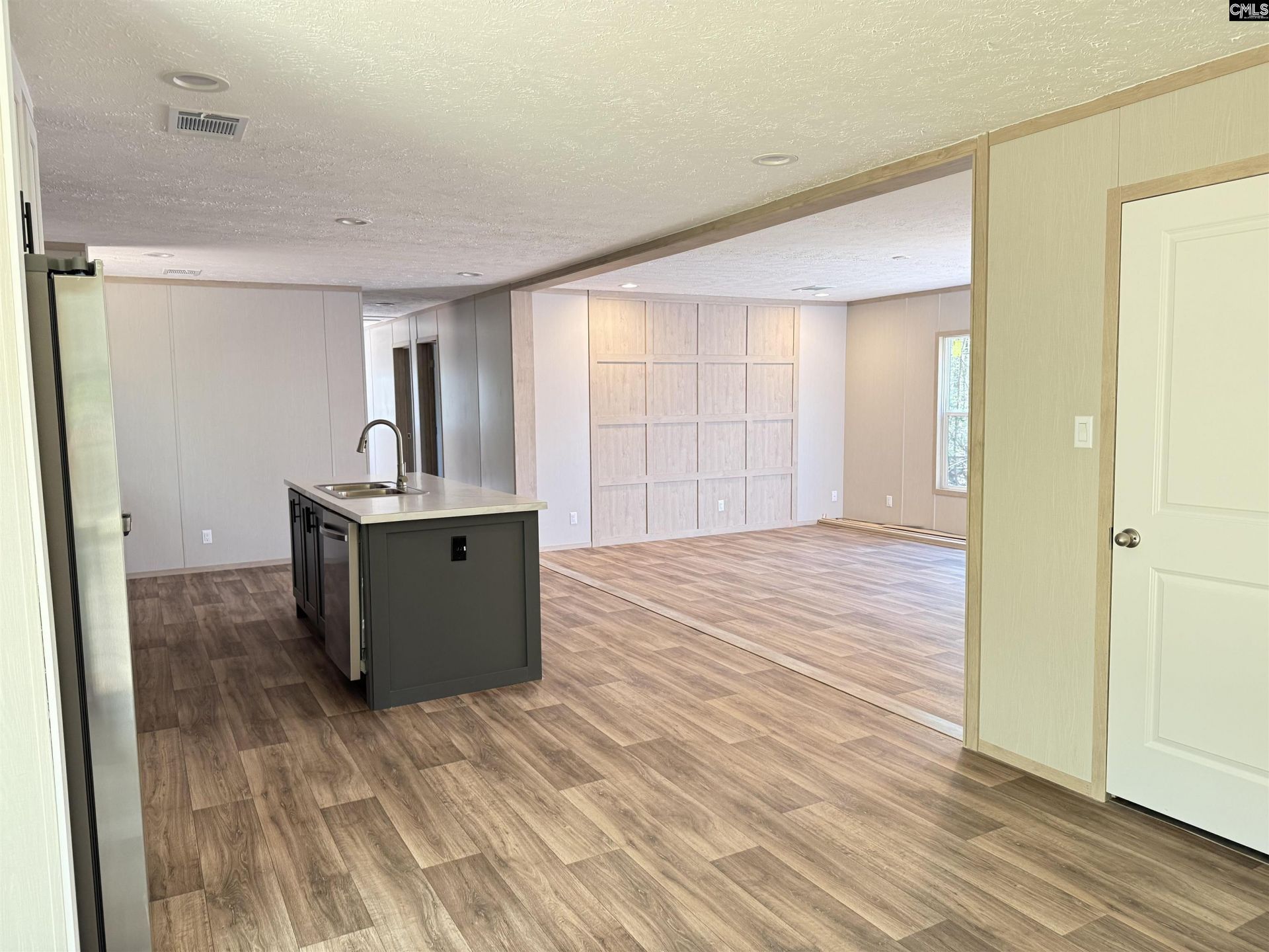 211 Compass Drive  Photo 11