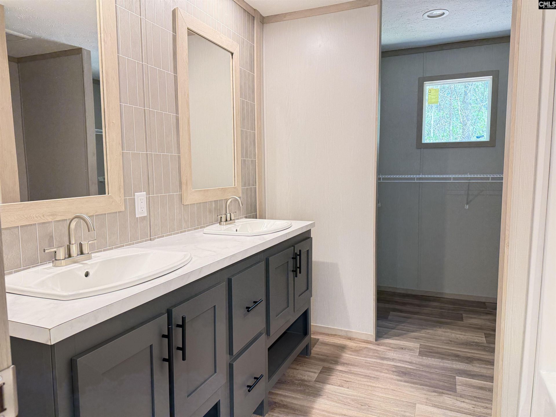 211 Compass Drive  Photo 15