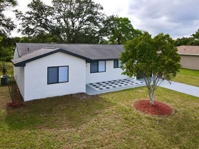 2182 SE Genoa Street, Port Saint Lucie, FL 34952 Photo