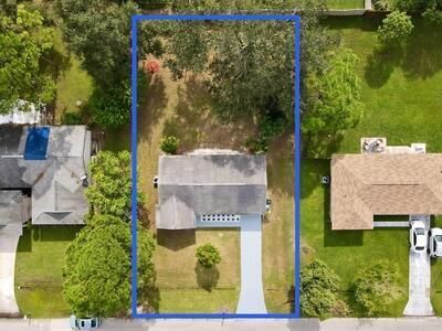 2182 SE Genoa Street, Port Saint Lucie, FL 34952 Photo