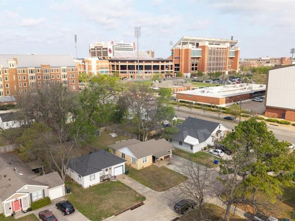 1310 Garfield Avenue, Norman, OK 73072