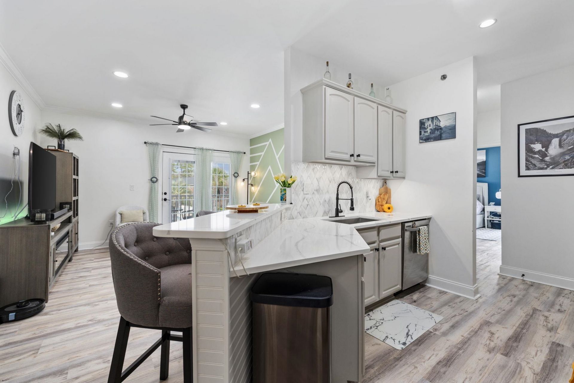 2013 Silvercrest Dr. Photo 10