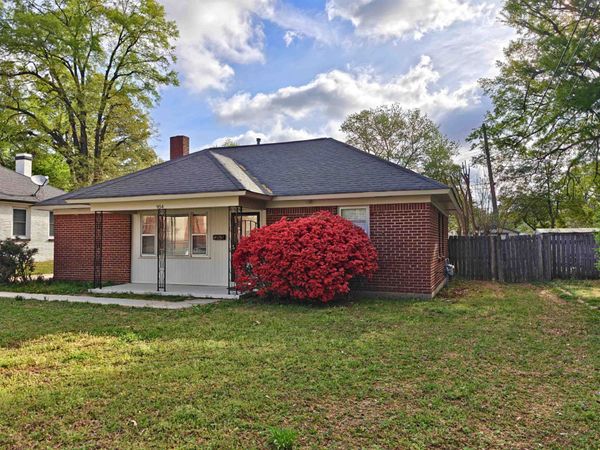 954 IVY RD, Memphis, TN 38117