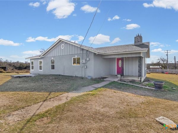 222 Pope Bend , Cedar Creek, TX 78612