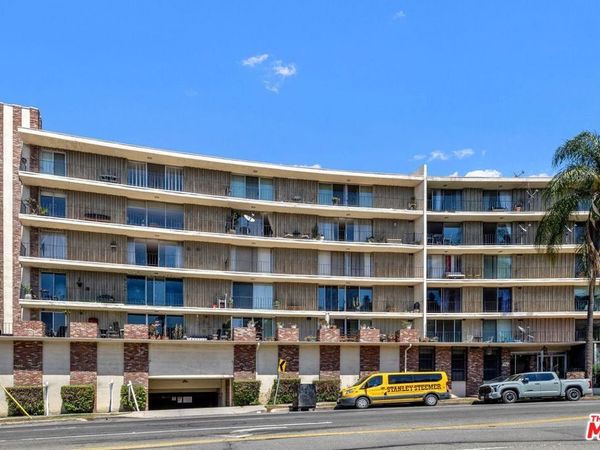 2260 N Cahuenga Boulevard, Unit 502, Los Angeles, CA 90068
