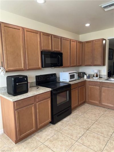 1823 SW 16th Ter, Cape Coral, FL 33991 Photo