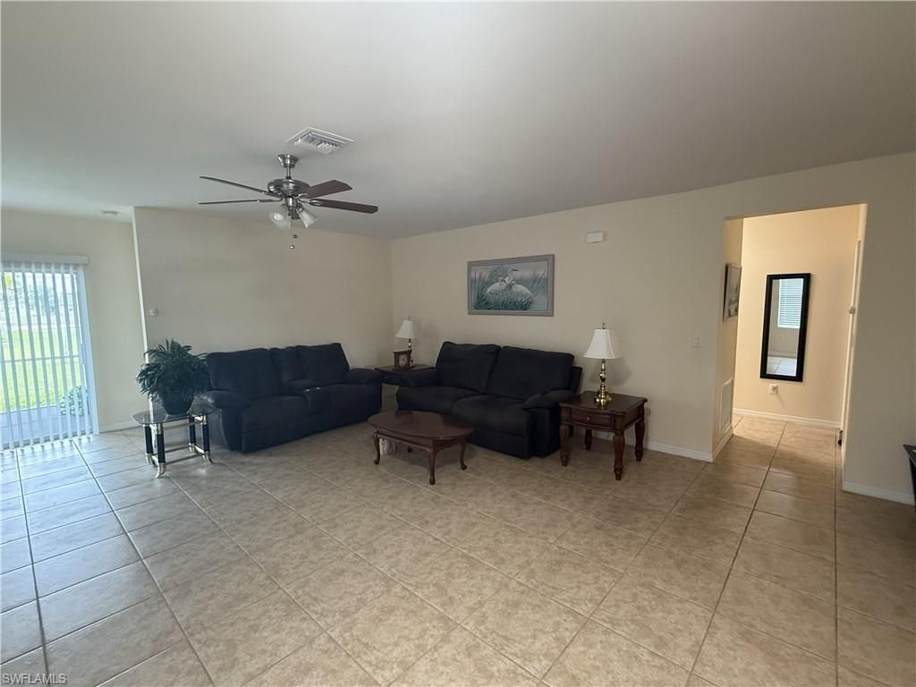 1823 SW 16th Ter, Cape Coral, FL 33991 Photo