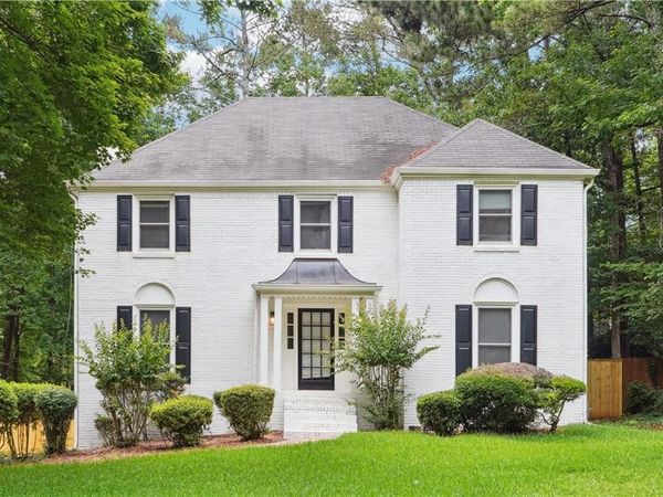 2745 Saxon Drive, Duluth, GA 30096