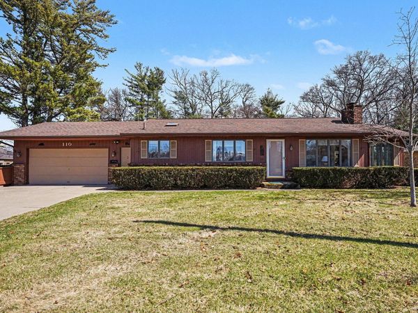 110 S Fruitport Road, Spring Lake, MI 49456