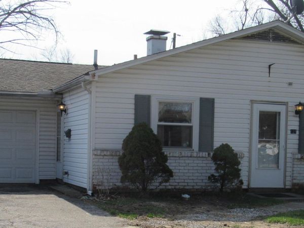 121 Derbyshire Road, Toledo, OH 43615