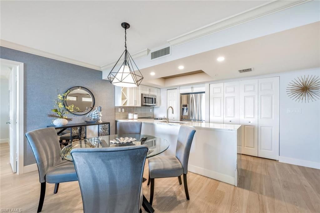 6849 Grenadier Blvd, Unit 503, Naples, FL 34108 Photo