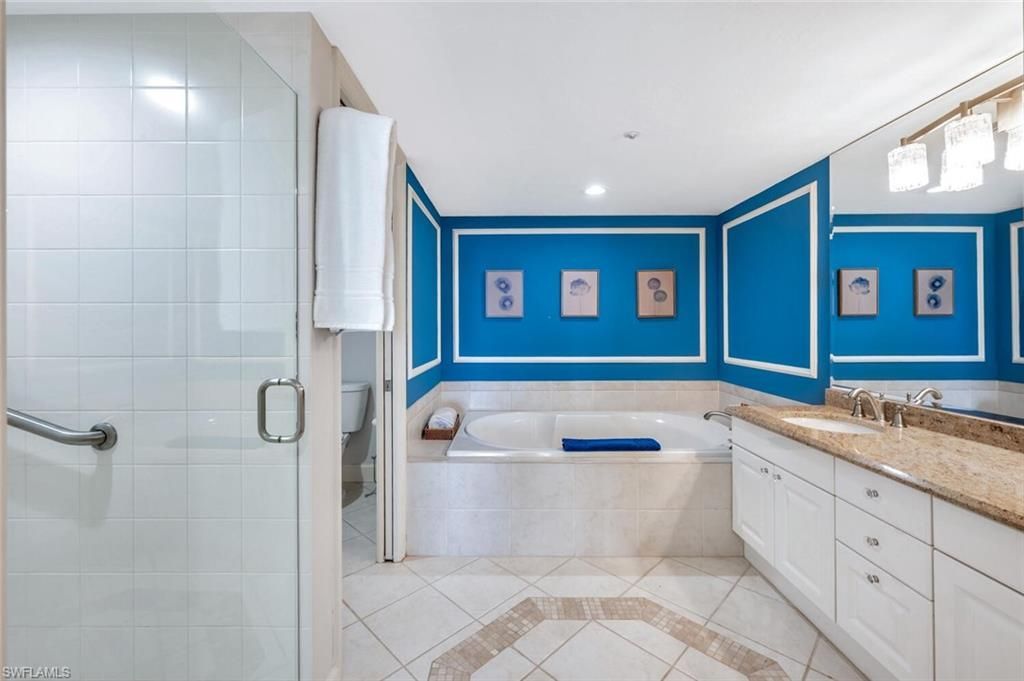 6849 Grenadier Blvd, Unit 503, Naples, FL 34108 Photo
