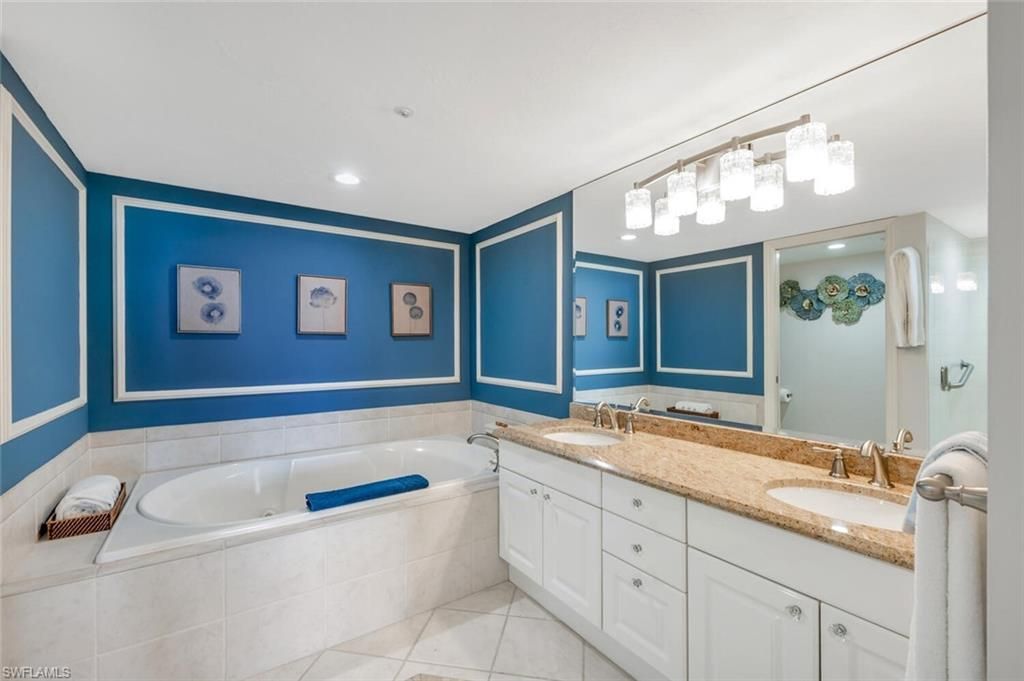 6849 Grenadier Blvd, Unit 503, Naples, FL 34108 Photo