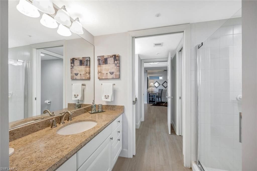 6849 Grenadier Blvd, Unit 503, Naples, FL 34108 Photo