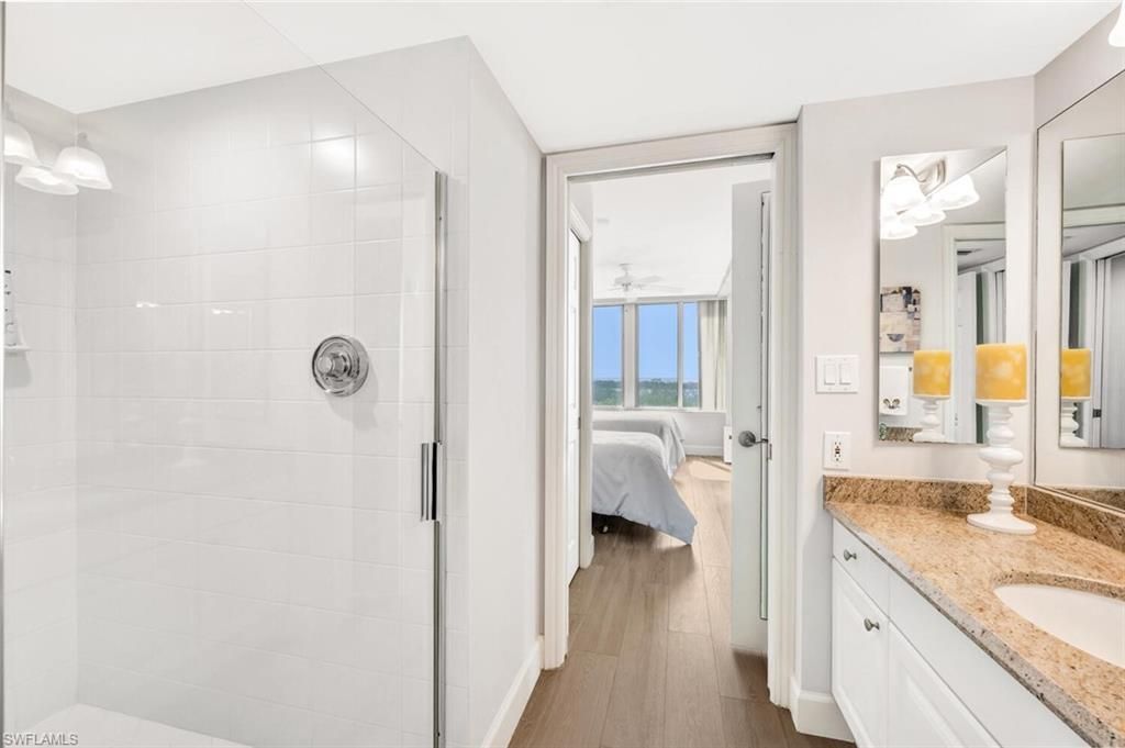 6849 Grenadier Blvd, Unit 503, Naples, FL 34108 Photo