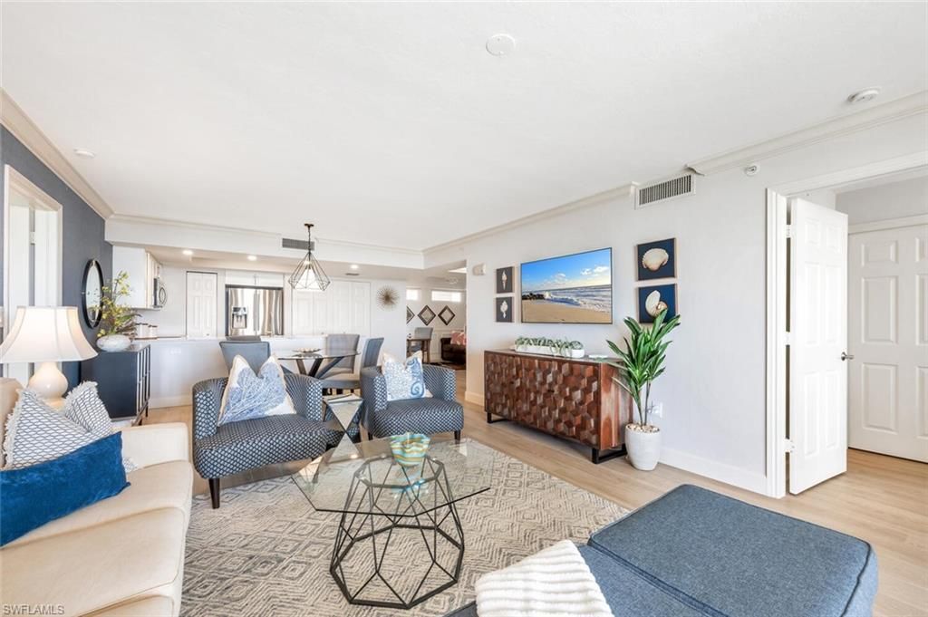 6849 Grenadier Blvd, Unit 503, Naples, FL 34108 Photo