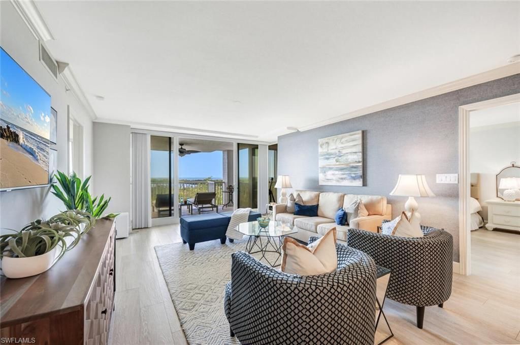 6849 Grenadier Blvd, Unit 503, Naples, FL 34108 Photo