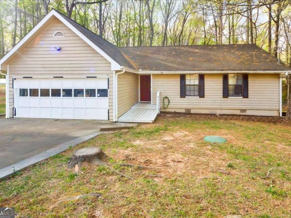 1850 Coachman Cove, Snellville, GA 30078