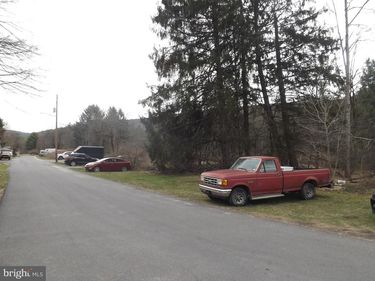 359 VALLEY STREET, MARY D, PA 17952