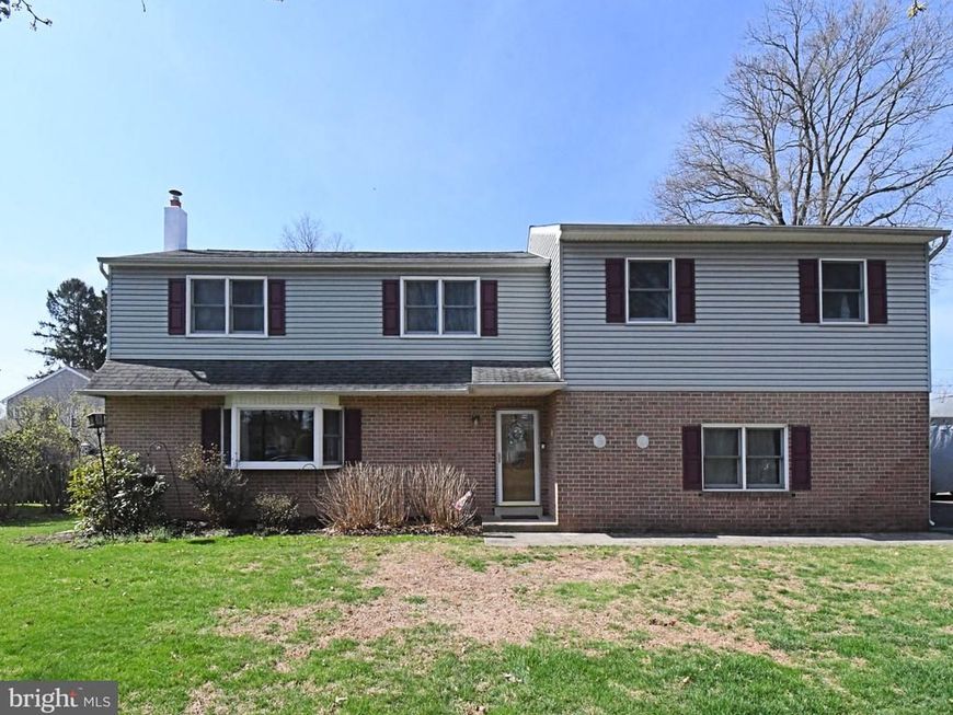 233 Broadway Avenue, Horsham, PA 19044 Main Photo