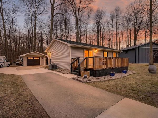 6633 Birch Shore Drive, Lakeview, MI 48850