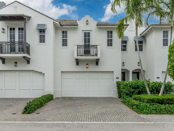 918 St George Boulevard, Delray Beach, FL 33483