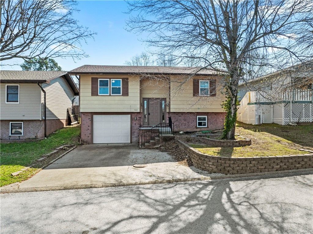 1503 Summerhill Court , Harrison, AR 72601 Main Photo