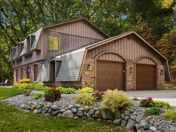 2160 Kewaunee Drive, Traverse City, MI 49686