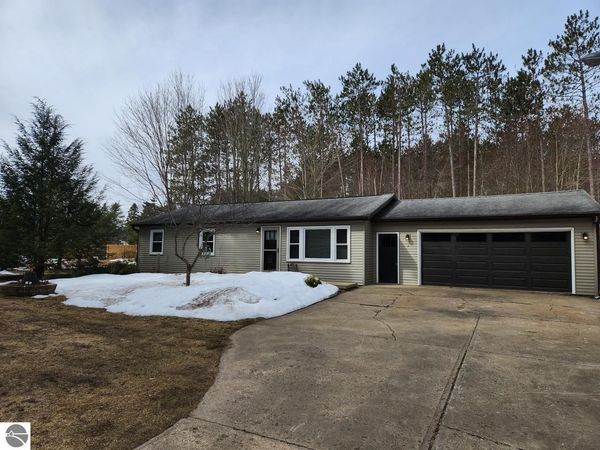 4714 Golden Road, SE, Kalkaska, MI 49646