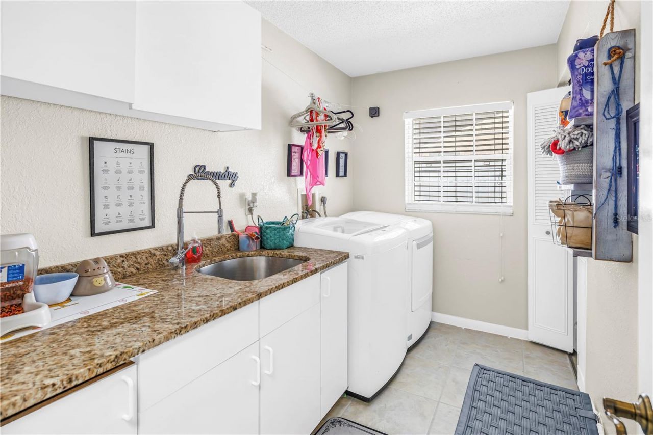 12487 93rd Avenue , Seminole, FL 33772 Photo