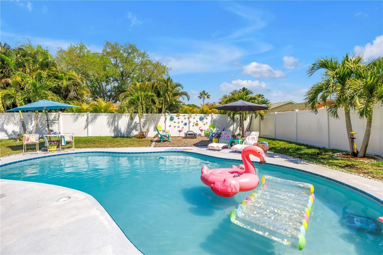 12487 93rd Avenue , Seminole, FL 33772 Photo