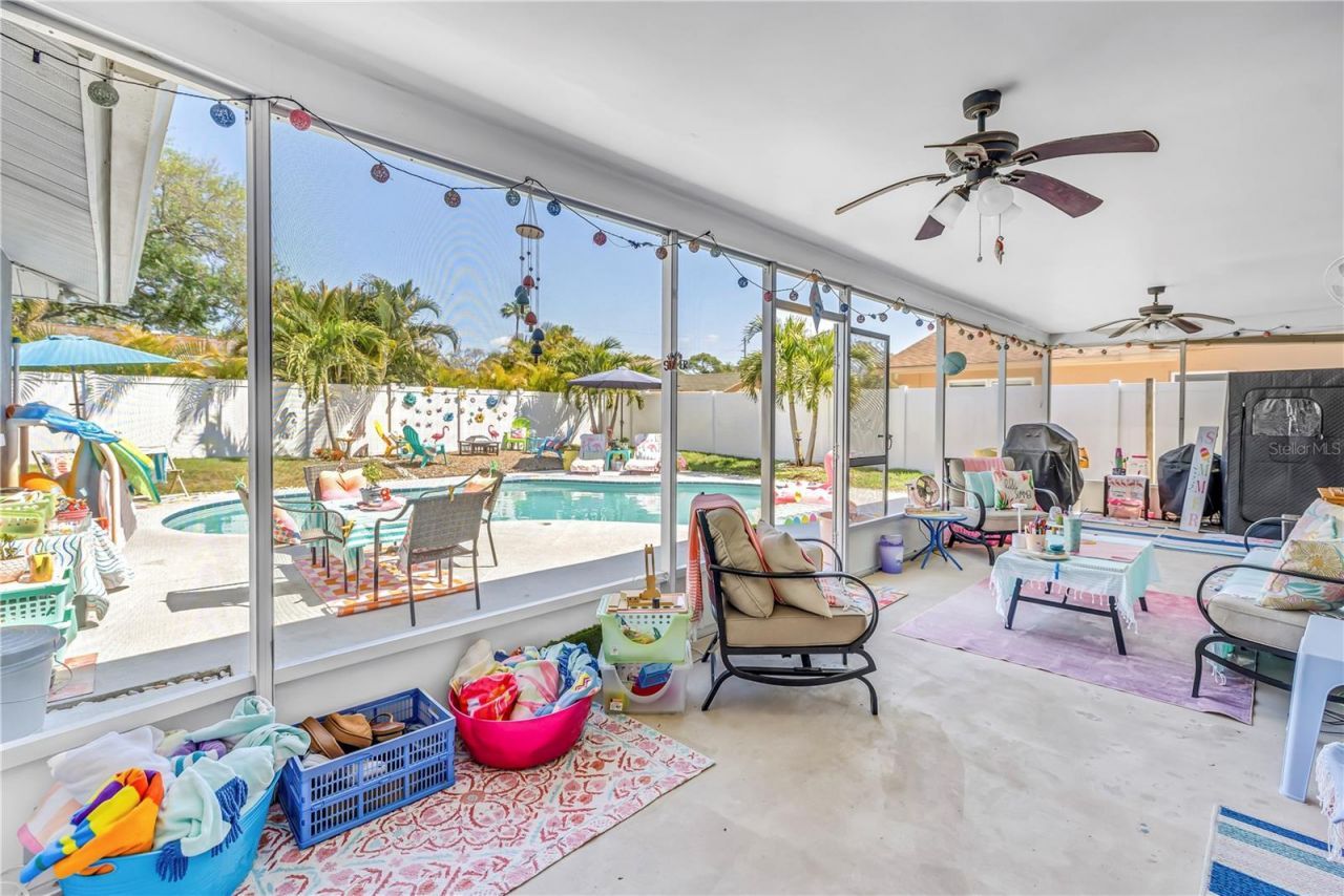 12487 93rd Avenue , Seminole, FL 33772 Photo