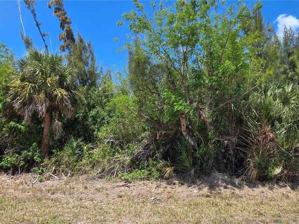 10506 SARASOTA ROAD , PORT CHARLOTTE, FL 33981